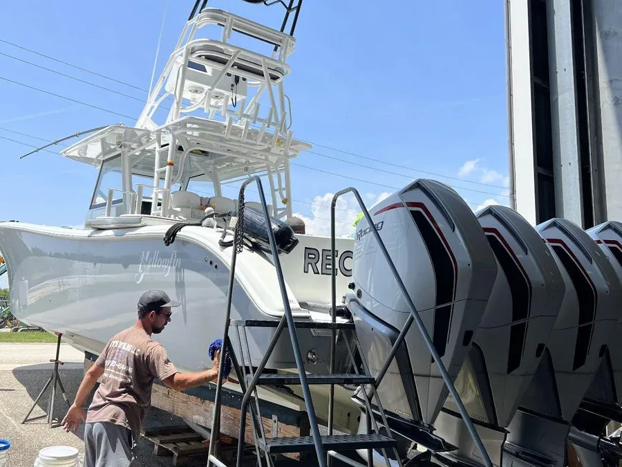 Dockside hull-and-topsides field image
